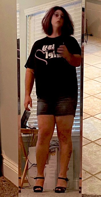 https://twitter.com/sissycuckoldju1
